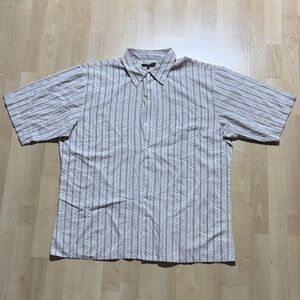 Men's Striped Short Sleeve Button-Down Shirt
